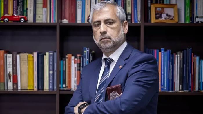Renuncia jefe de Contrainteligencia de la ANI tras revelarse vínculo con Hermosilla