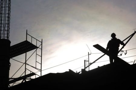 Casi el 13% de los trabajadores de Ñuble se desempeña en labores inferiores a su nivel educativo