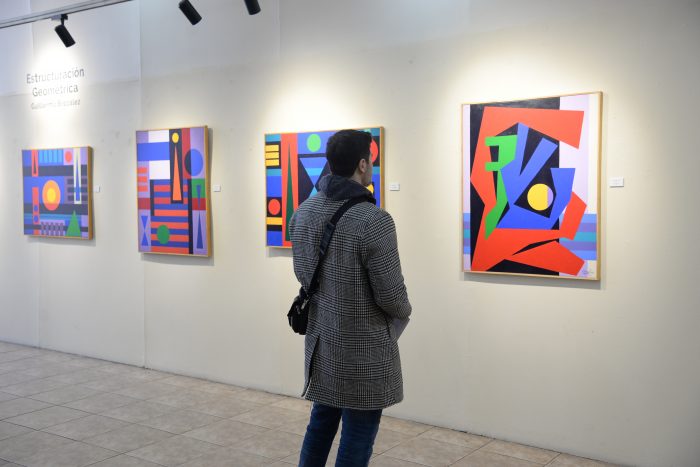 Exposiciones sobre la ausencia y la abstracción geométrica en Talca