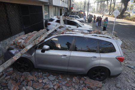 Temblor de magnitud 7,4 sacude Colombia con graves daños materiales en varias ciudades