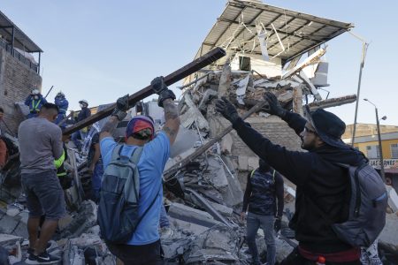 Sube a 169 el número de muertos y a 668 el de heridos por el terremoto en Colombia