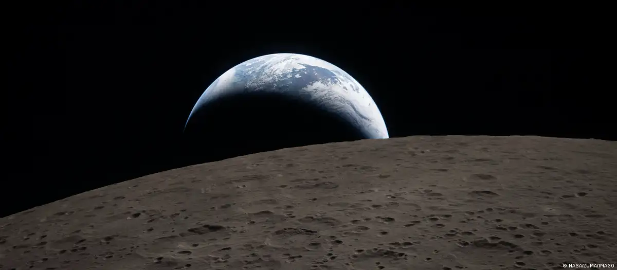NASA descubre que un moho negro puede sobrevivir en la Luna