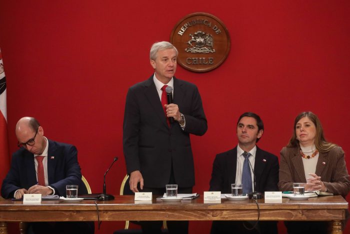 Alcaldes de oposición se retiran de cita con Kast por agenda ACOT en La Moneda
