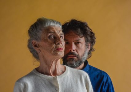 Obra “Siempre encuentra casa nueva, un mueble antiguo en la basura” en Teatro Ictus