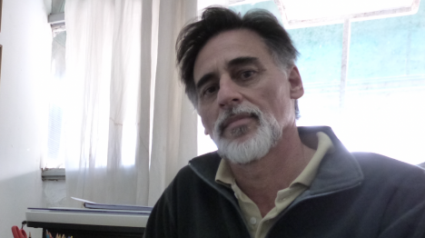 Escritor Alfredo Benialgo: "Hemos perdido la fe por nuestra experiencia en gobiernos criminales"