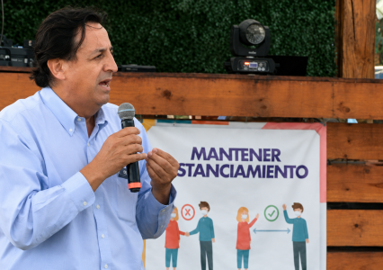 Víctor Pérez arremete contra Matthei por críticas a agenda de seguridad: “Por algo salió quinta”