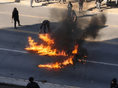Incidentes en el Lastarria: lanzan hasta 20 bombas molotov contra Carabineros en Providencia