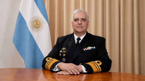 Armada argentina intenta llegar a buen puerto: reconoce que Estrecho de Magallanes es chileno