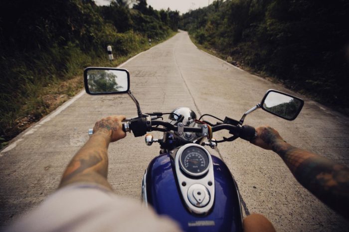 ¿Conducir en moto reduce el estrés? Estudios analizan sus efectos en la concentración y bienestar