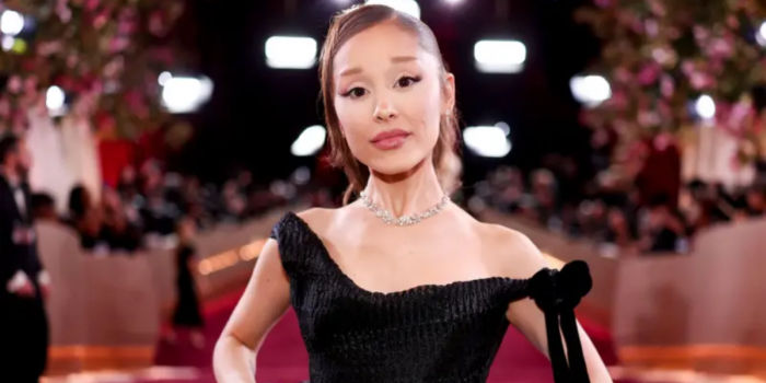 Ariana Grande se tomará un descanso de la vida pública por escrutinio al que se siente sometida