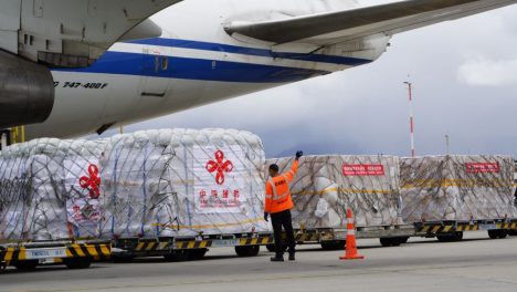 China insta a EEUU a derogar de inmediato aranceles de Sección 232 sobre drones y piezas de drones