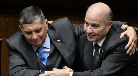 Quiroz abre fisura en el comité político