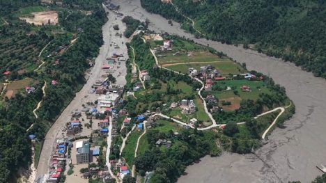Aumentan a 362 los muertos por riada en Nepal y China: desaparecidos superan los 1.400
