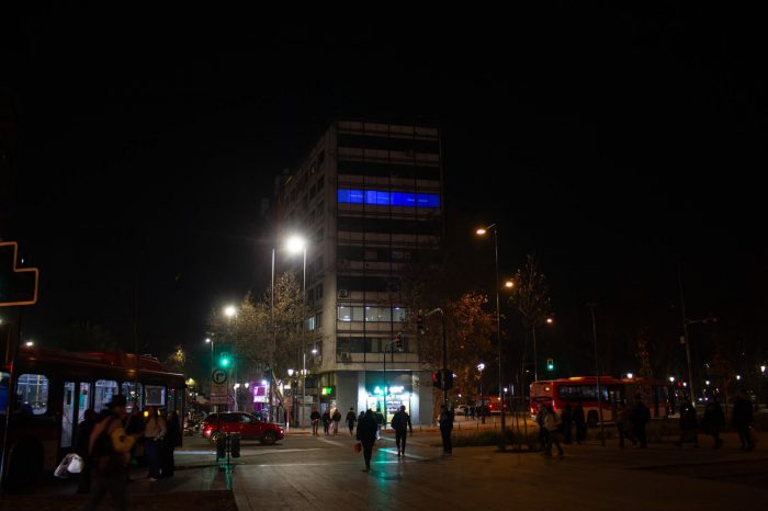 Edificio emblemático de Plaza Italia se convierte en escenario de una muestra internacional de video