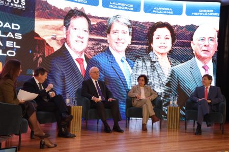 Líderes mineros advierten sobre "cuello de botella" que frena las inversiones
