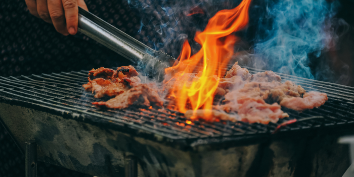 Mujeres toman la parrilla: cursos buscan derribar estereotipos en torno al asado