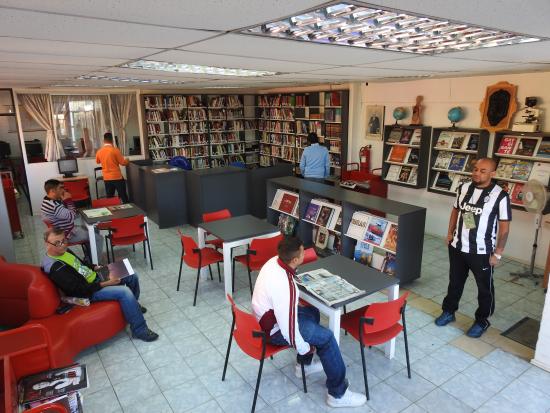 Bibliotecas y cárceles: lectura y escritura como práctica de libertad