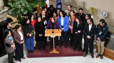 "Día negro": alcaldes opositores declaran la guerra a La Moneda tras despacho de Ley Miscelánea
