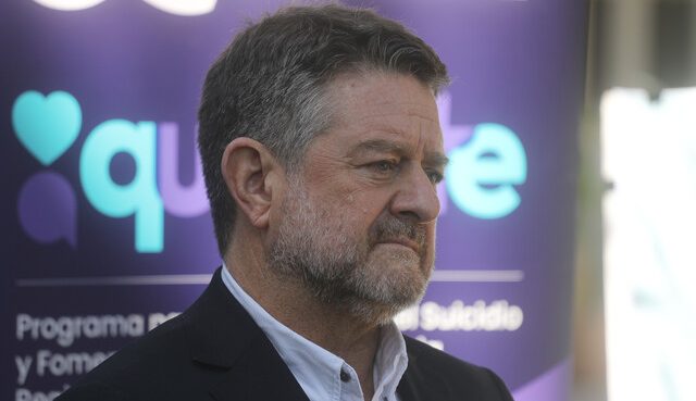 Tras éxitos en fiscalía, Tricel deja en acuerdo última ofensiva oficialista contra Orrego