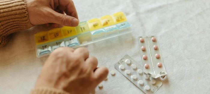 Sacar los remedios de su envase original puede afectar su efecto: revisa recomendaciones de experto