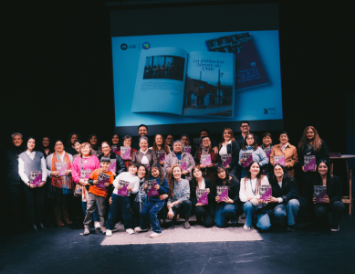 Nuevo libro rescata la historia de las mujeres de la población Aurora de Chile