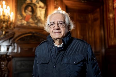 Patricio Guzmán deja un legado como "gran maestro" de documentalistas, dice su hija Andrea