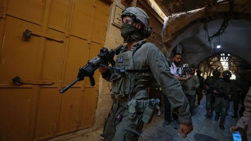 Reino Unido sanciona a colonos israelíes en Cisjordania y los acusa de “limpieza étnica"