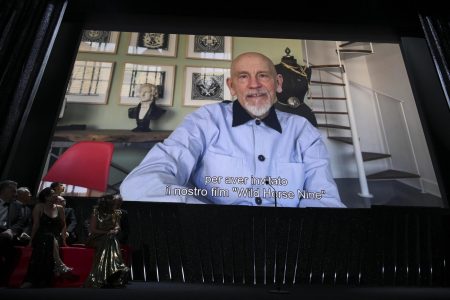 Chile triunfa en Venecia con premio en la competencia oficial