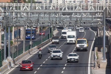 Gobierno negocia con concesionarias fórmulas para rebajar las tarifas del TAG
