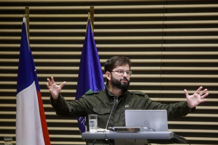 Boric critica al Gobierno de Kast por eliminar jornada patrimonial infantil