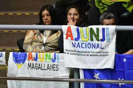 Críticas al financiamiento e incidentes en tribunas frenan despacho de Sala Cuna en el Senado