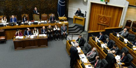Oposición le dobla la mano al Gobierno y frena financiamiento de Sala Cuna con fondos de cesantía