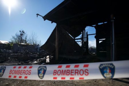 Sin autorización y bajo investigación: los nuevos antecedentes del hogar incendiado en Pitrufquén