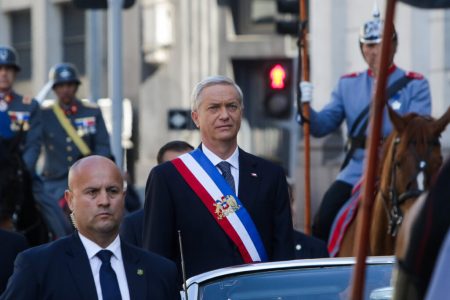 Criteria: Presidente Kast marca su nivel más bajo de aprobación desde que llegó a La Moneda