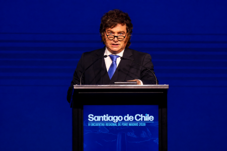 Milei abre el Foro Madrid con una ofensiva ideológica: “La batalla global entre el bien y el mal”