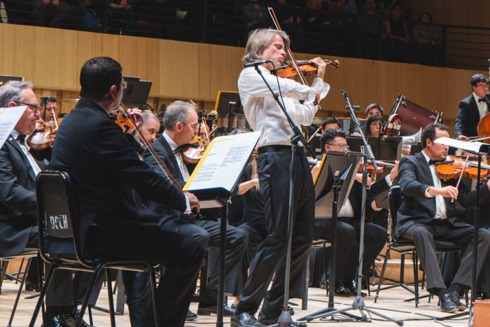 El violinista neerlandés Daniel Rowland regresa al país en doble rol de director y solista invitado