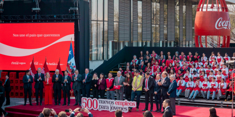 Coca-Cola anuncia inversión por más de $720 mil millones y 500 oportunidades laborales para jóvenes