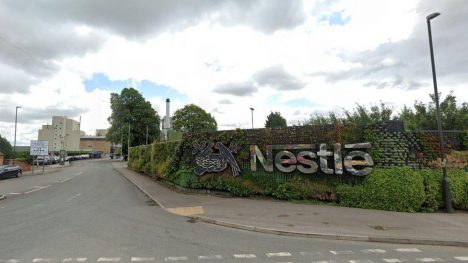Rusia confisca activos de Nestlé y de tres grupos franceses