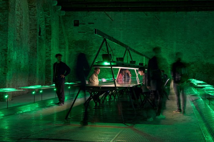 Tensión por el pabellón chileno en Bienal de Venecia: Culturas anula concurso y cambia el jurado