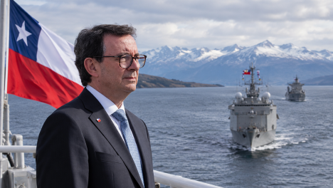 Defensa y diputados apuntan a más población, infraestructura y presencia militar en Magallanes