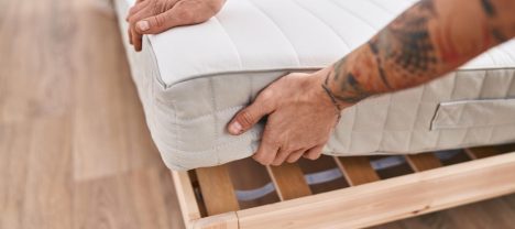 ¿Qué tipo de colchón elegir? Guía para encontrar el adecuado según cómo duermes y tus necesidades