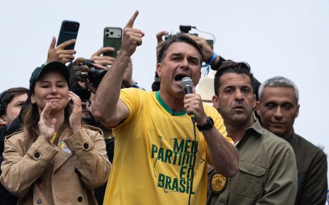 Candidato Bolsonaro prometió sumar a Brasil al Escudo de las Américas si llega a la presidencia
