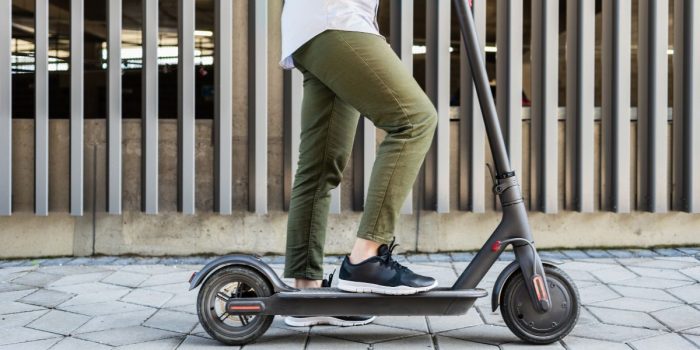 Antes de subir al scooter: claves para moverse de forma segura por la ciudad