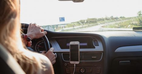 ¿Por qué dos autos iguales no pagan lo mismo por el seguro? Conoce los factores que influyen