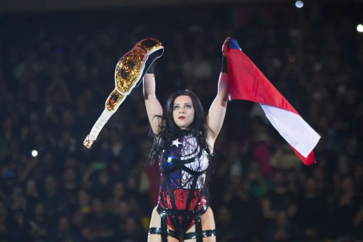 Stephanie Vaquer hace historia en Chile y vuelve a ser campeona mundial de WWE