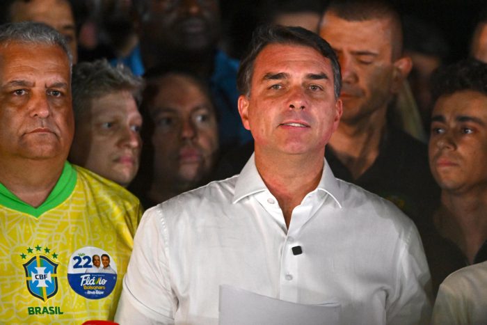 Flávio Bolsonaro desconoce triunfo de Lula y anuncia que pedirá anular las elecciones en Brasil