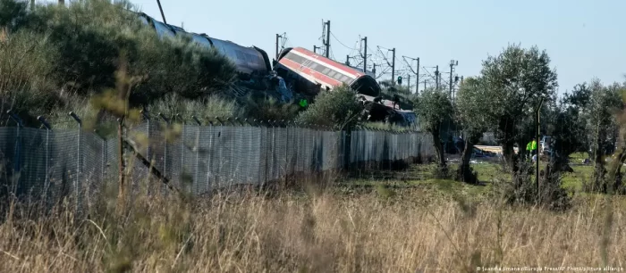 Accidente ferroviario en España deja al menos 50 muertos y más de 179 heridos