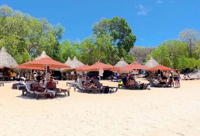 Curaçao: el azul del Caribe entre casas de colores, herencia multicultural e identidad propia