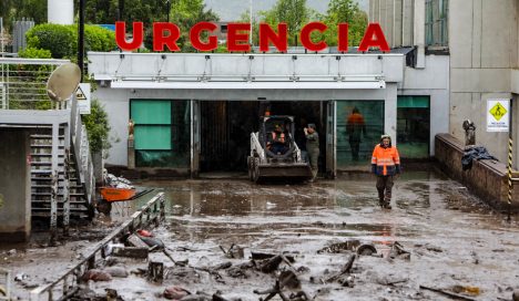 Gobierno evalúa evacuar 70 viviendas en Las Condes ante riesgo de nuevos aluviones