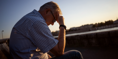 Ansiedad y depresión en adultos mayores: cuando la salud mental también afecta el cuerpo